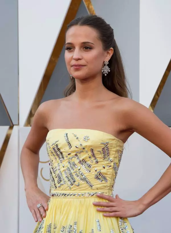 Alicia Vikander
