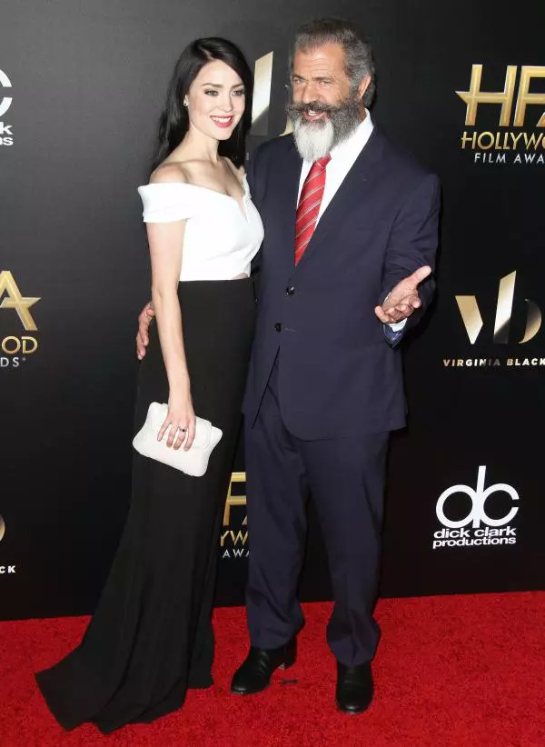 Mel Gibson si Rosalind Ross