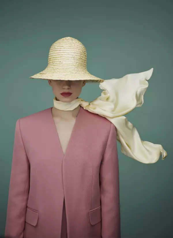 Sacou Seen Users, eșarfă Manuri, pălărie Fandacsia