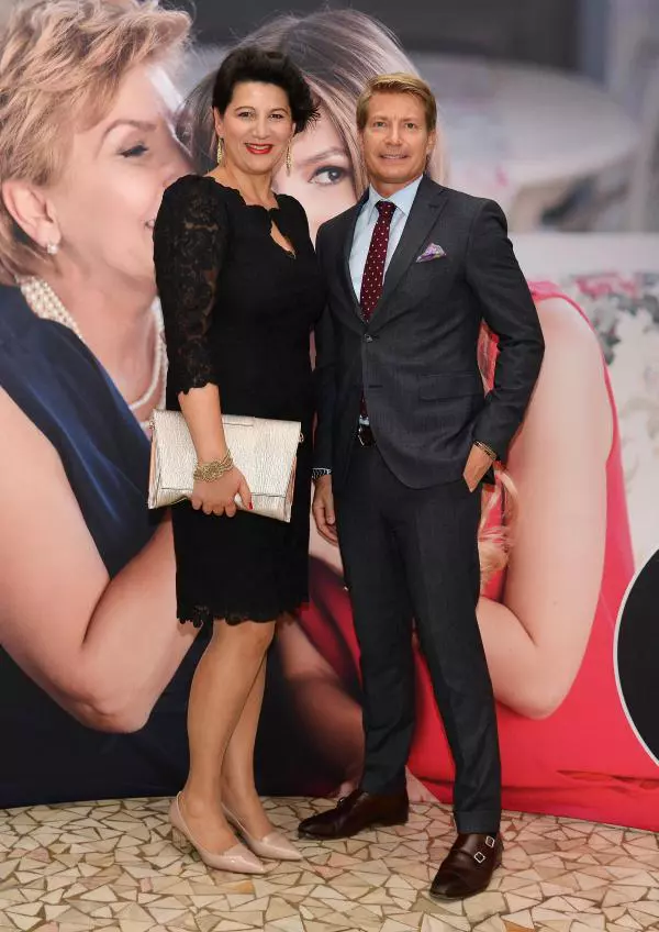 Karolina Georgieva  si Johan Larsson - Oriflame