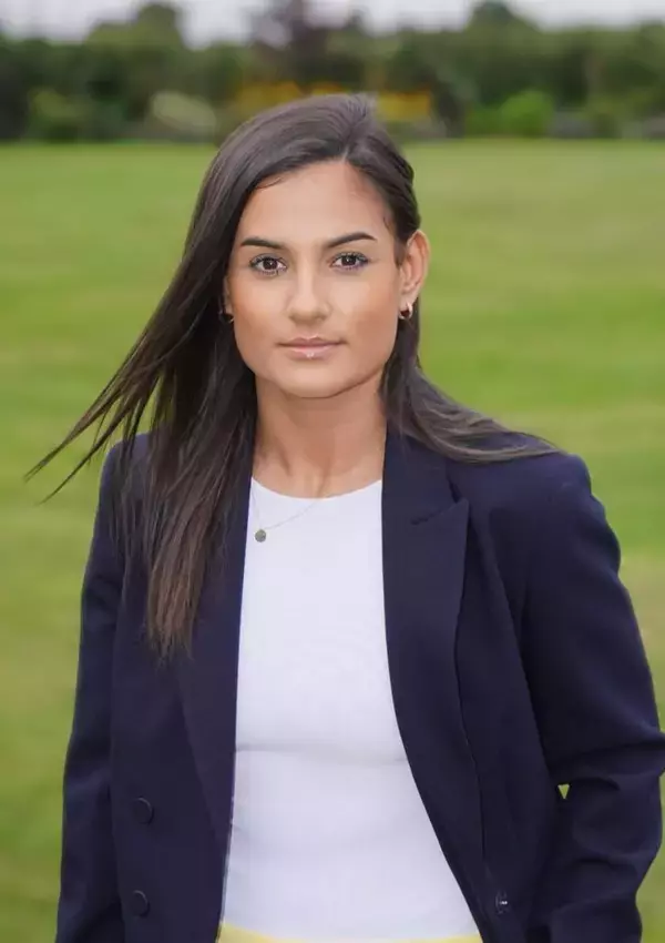 IOnica Adriana actrita