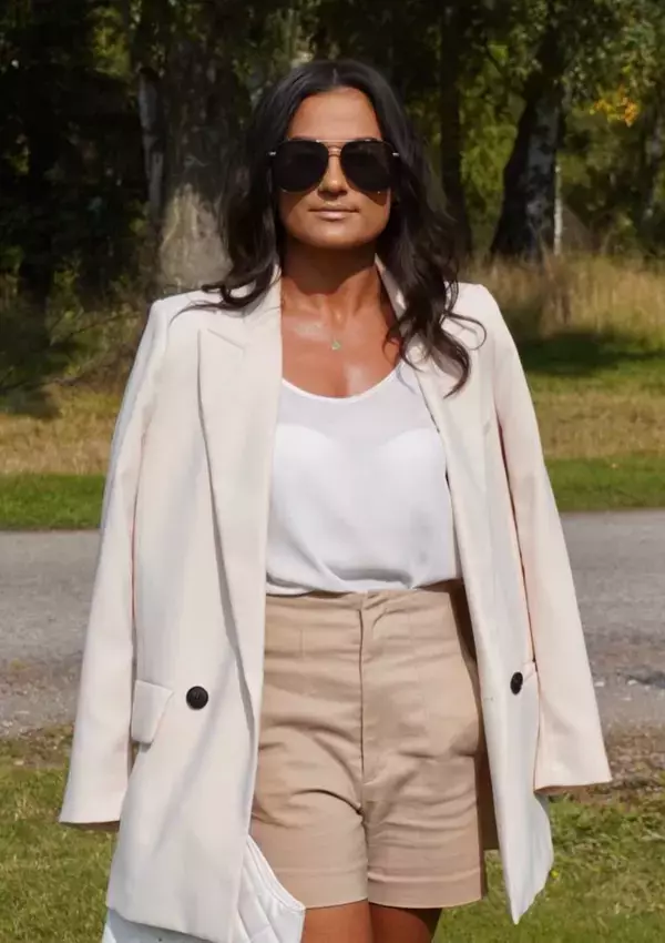 POvestea Adrianei Ionica