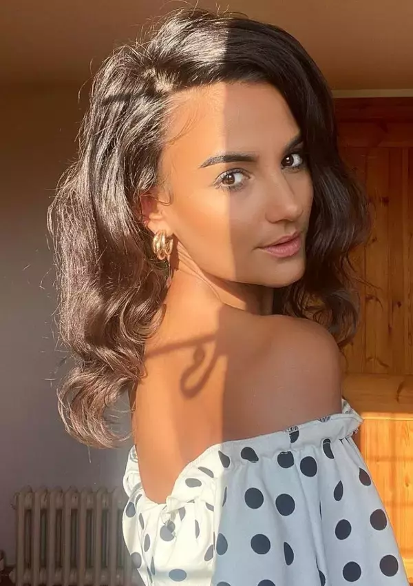 actrita PARASITA DE MAMA