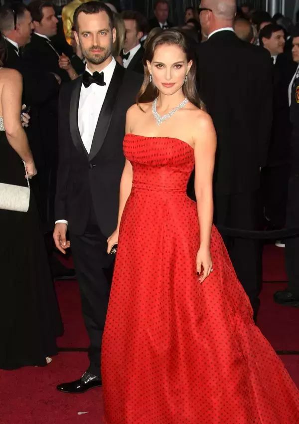 natalie-portman-sot-benjamin-millepied-1-1-scaled-1