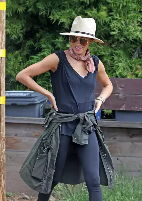 meghan-1unica-1-scaled-1