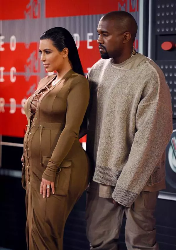 Kanye West si Kim Kardashian