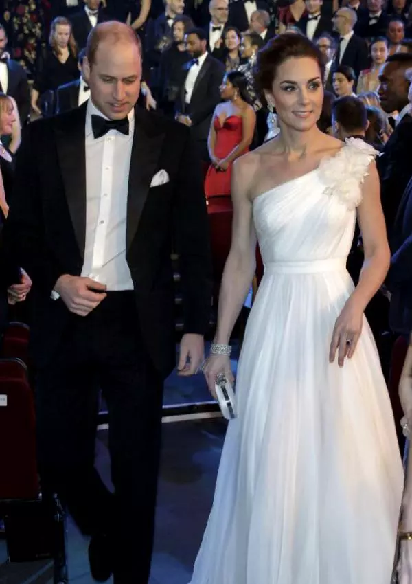 Kate-Middleton-594x1024