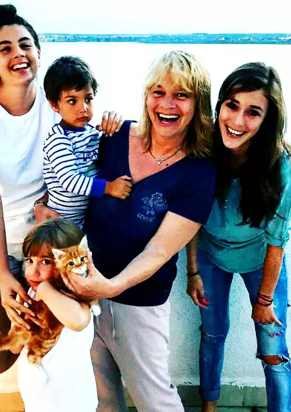 Familia-lui-Horia-Brenciu