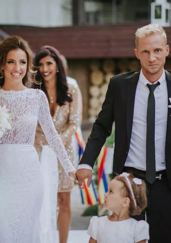 Elena-Voscoboinic-soțul-ei-Sasha-și-fiica-lor-Erika-3