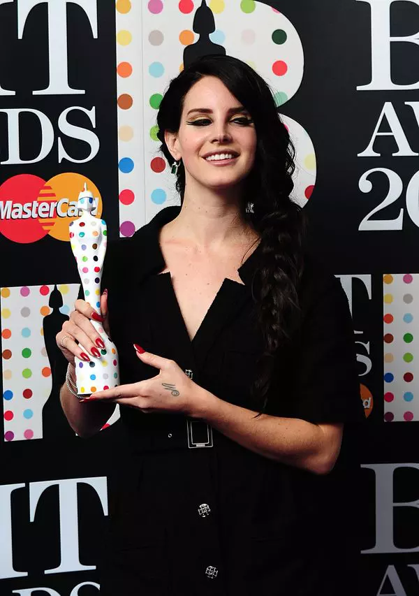 Lana Del Rey a castigat premiul pentru Best International Female Solo Artist 