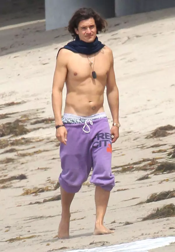Orlando Bloom, pe plaja in Malibu 