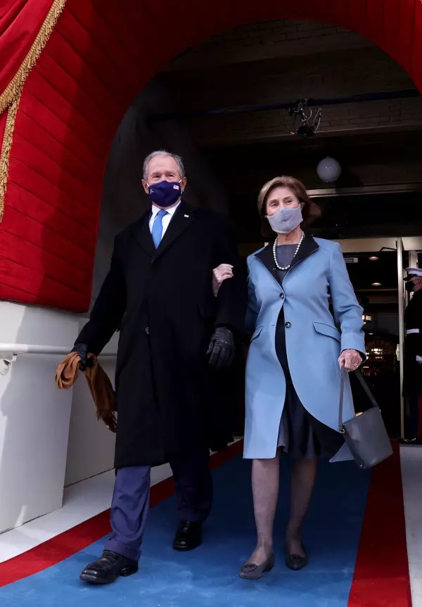 Laura și George W. Bush