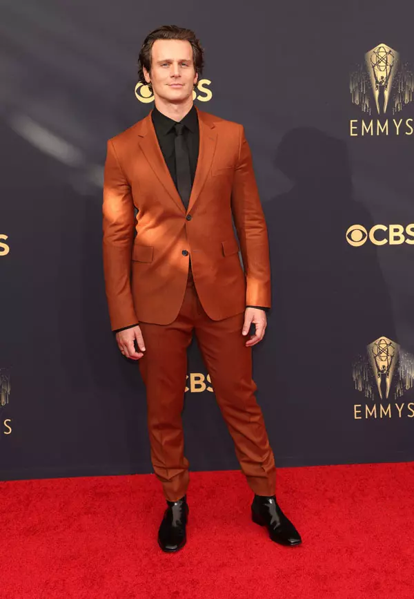 Jonathan Groff