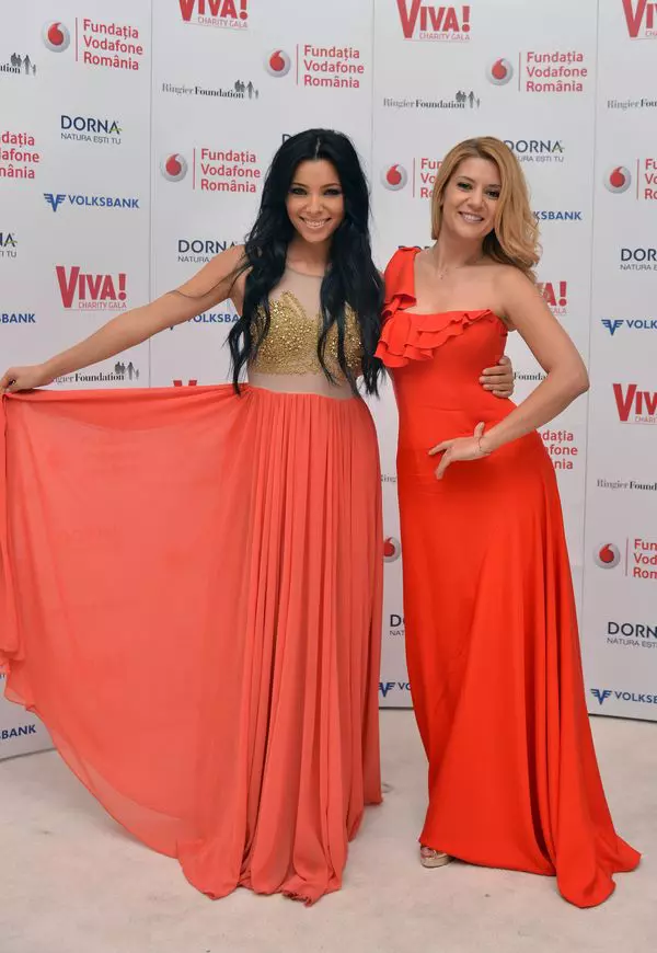 Corina Caragea si Amalia Enache