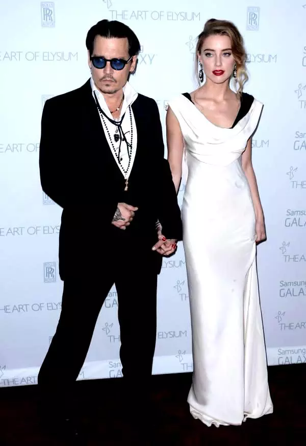 Amber-Heard-si-Johnny-Depp-1