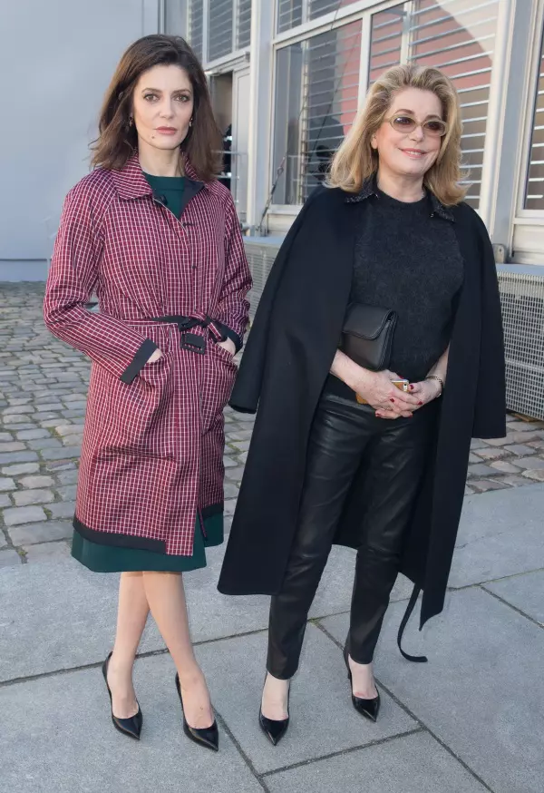 Chiara Mastroiani si Catherine Deneuve, mama ei