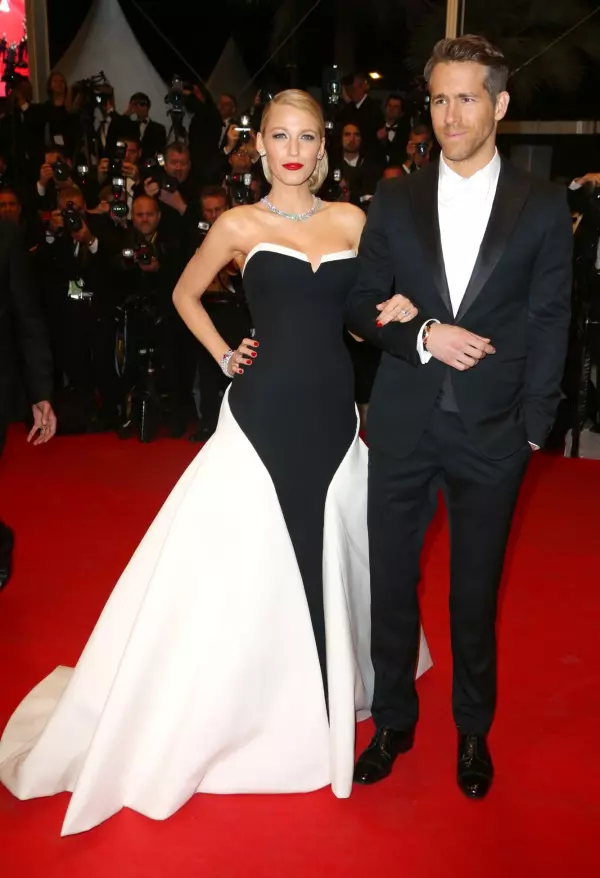 Blake Lively ( Rochie Gucci ) si Ryan Reynolds