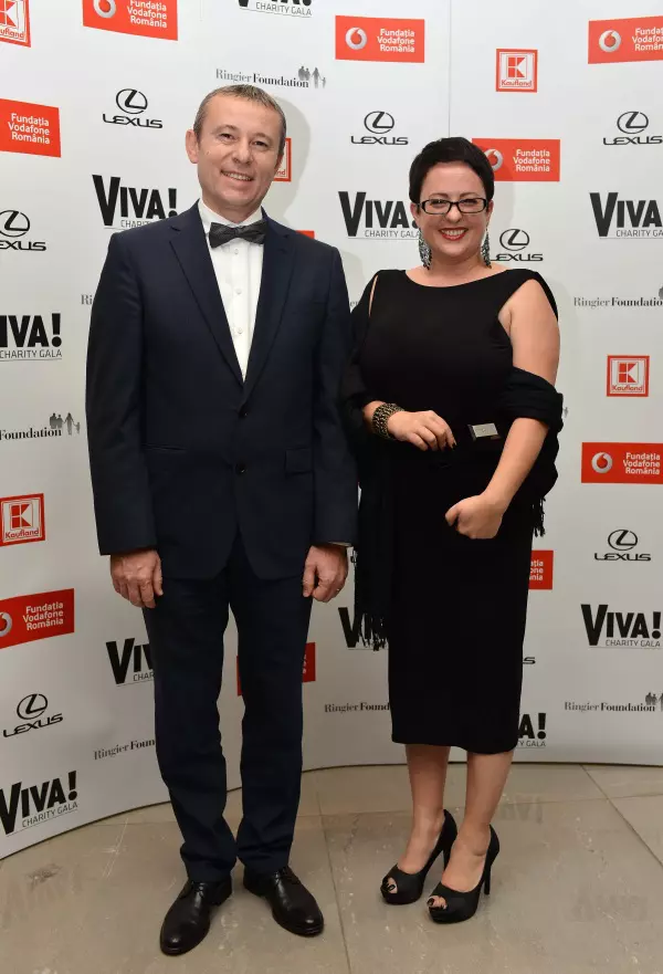 Ana Maria Toma (Toyota) si Radu Petrescu (Lexus)