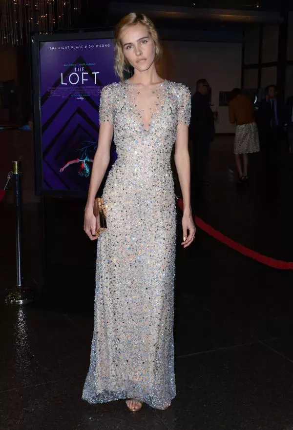 Isabel Lucas – Rochie Jenny Packham, la premiera “The Loft” de la LA