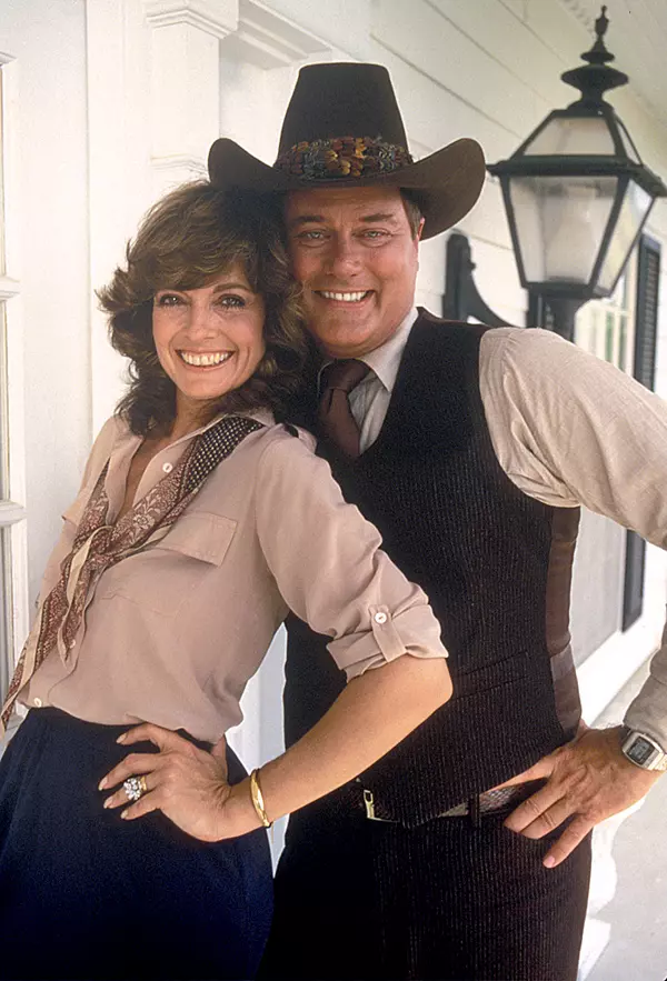Larry Hagman si Linda Gray (alias JR si Sue Ellen)