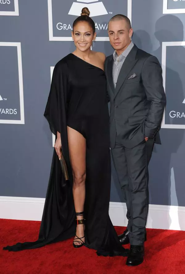 JENNIFER LOPEZ si CASPER SMART 