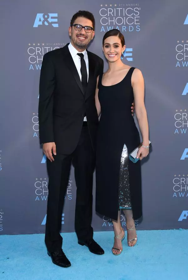 Emmy Rossum si Sam Esmail