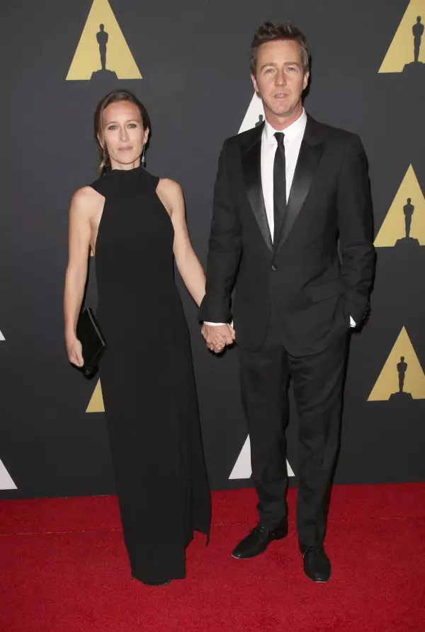 Edward Norton si sotia