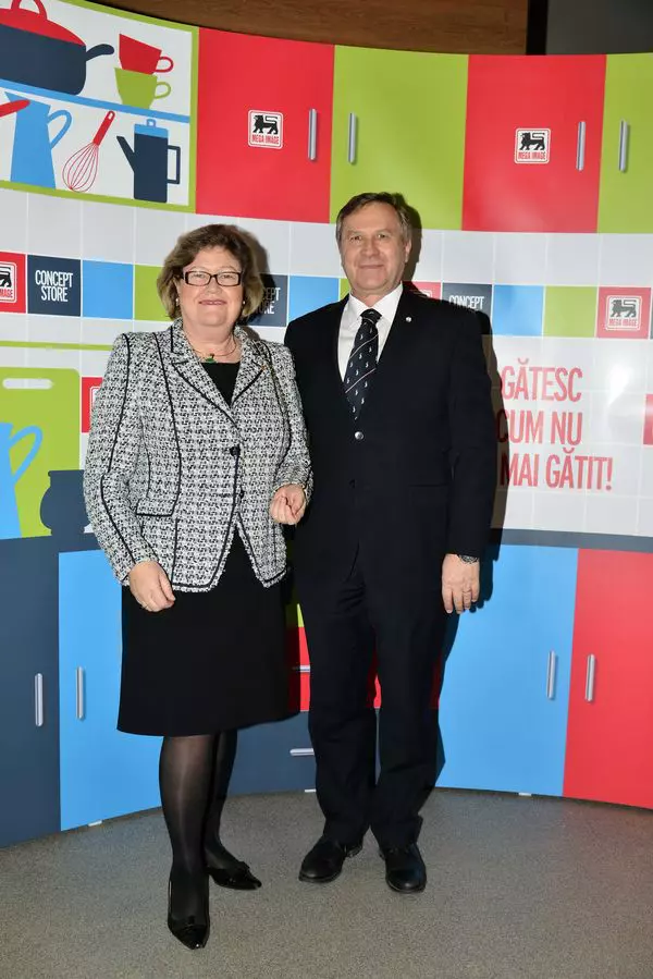 Ambasadorul Austriei in Romania, Michael Schwarzinger si sotia