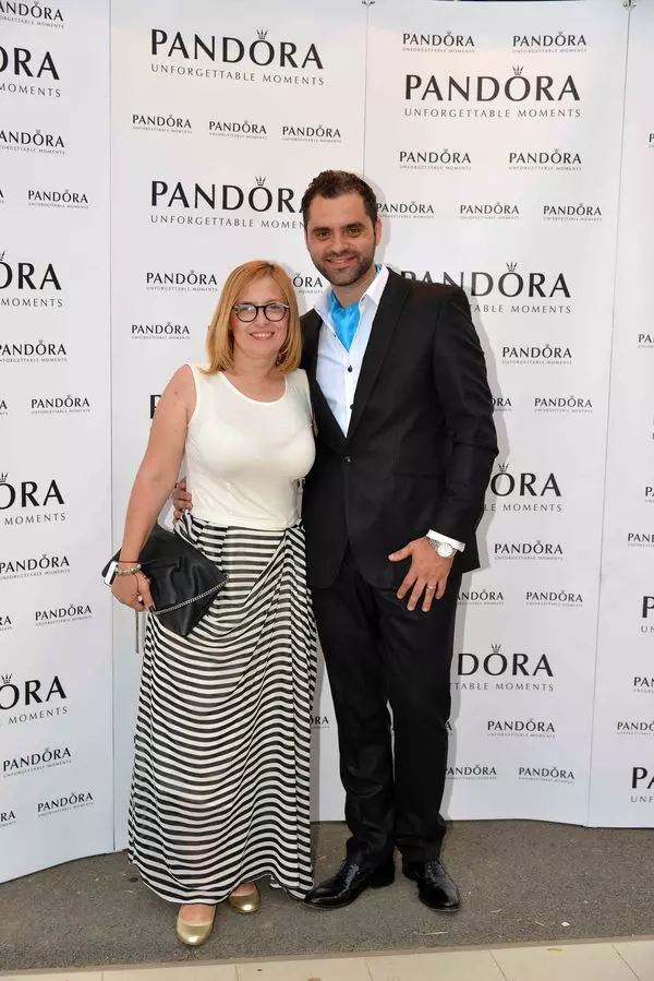 Raluca Zamfir (RAN Events) si Lucian Adochitei (Pandora)