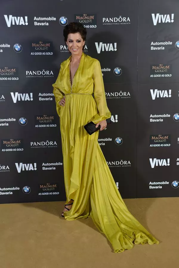 Simona Patruleasa (rochie Maria Lucia Hohan)