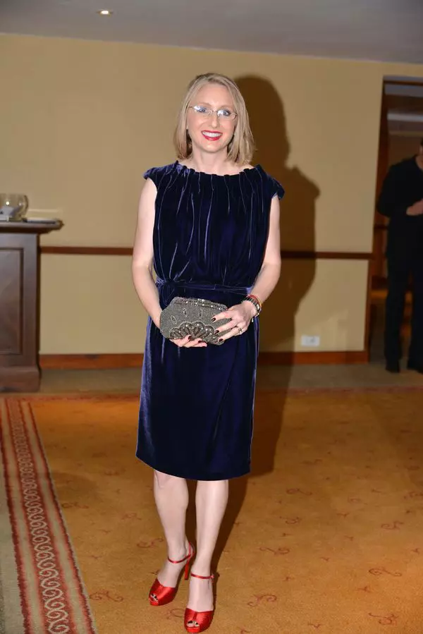 Gabi Szabo (tinuta Lena Criveanu)