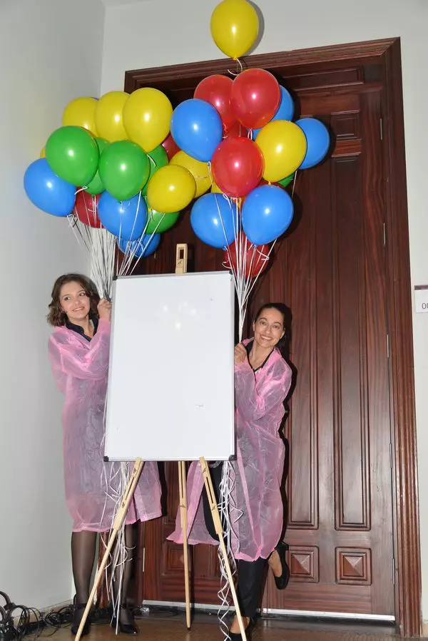 Iluminarea in roz Atmosfera