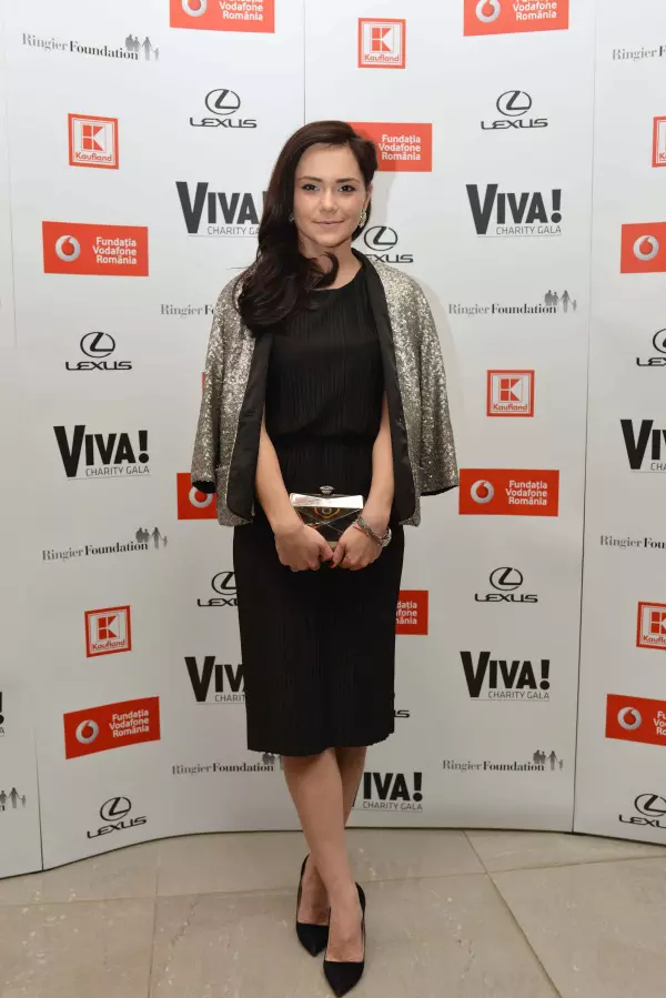 Andra Carolia (Iconic Class Studio)