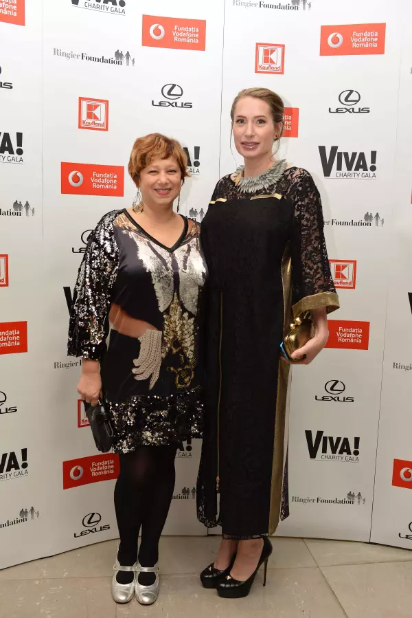 Angelica Dumitrescu si Irina Florea (Pernod Ricard)