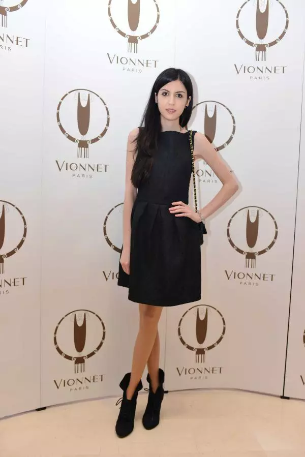 Alexandra Cristea (Moschino)