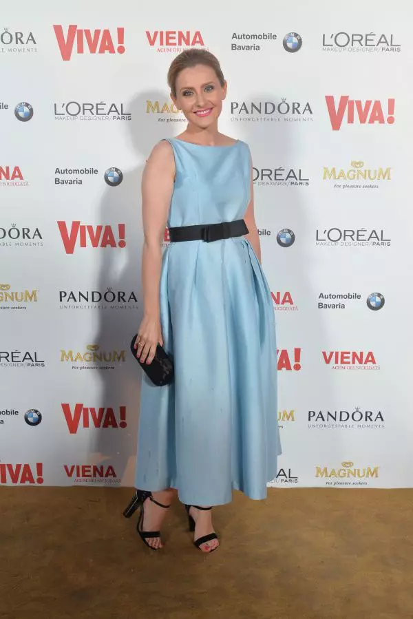 Alina Sorescu -Tinuta Purificacion Garcia