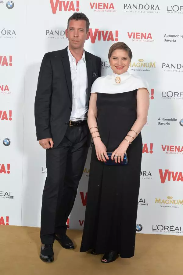 Ciprian Bercea (Automobile Bavaria) si Cristina Stanciulescu (Ringier)