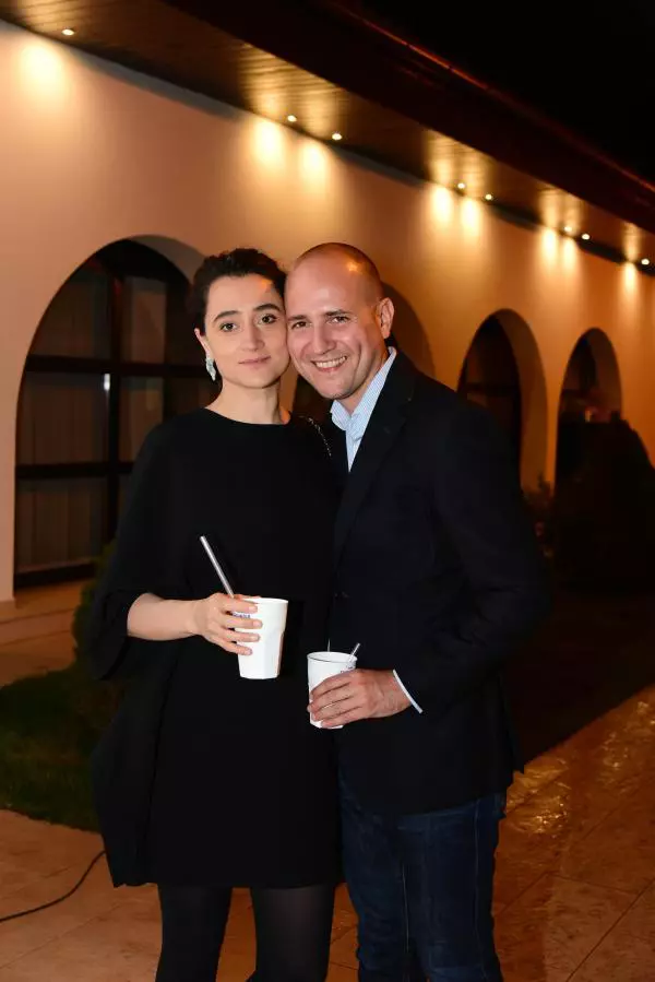 Ioana Ciocan (Art Safari) si Dragos Varsandan