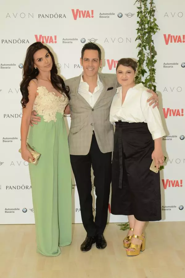 Lavinia Parva, Stefan Banica si Luana Danet (Viva!)