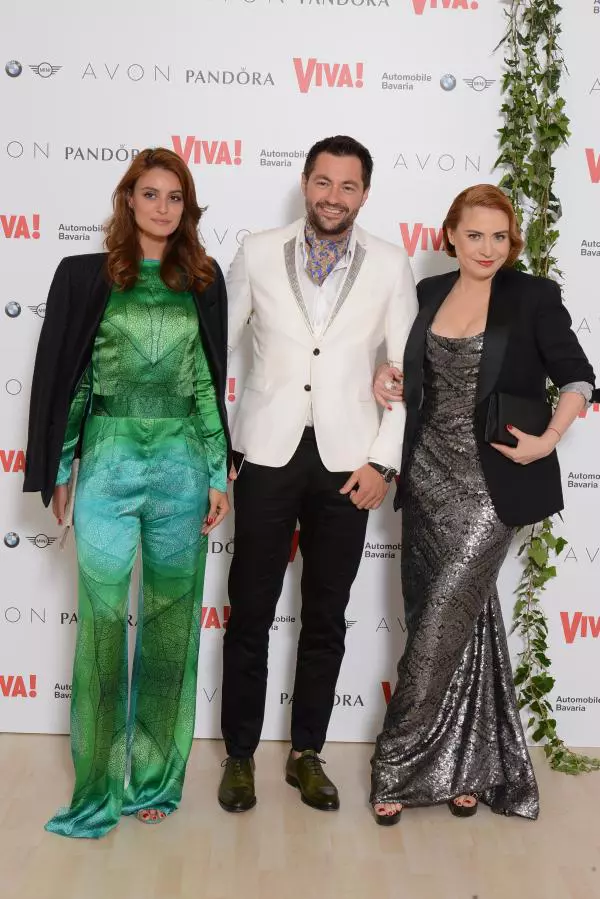 Lorena Menghia, Norris Mageanu si Adina Buzatu