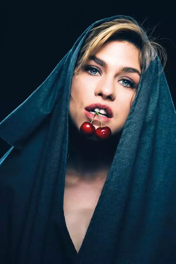 ana-ularu-439936l-600x0-w-fac362a9