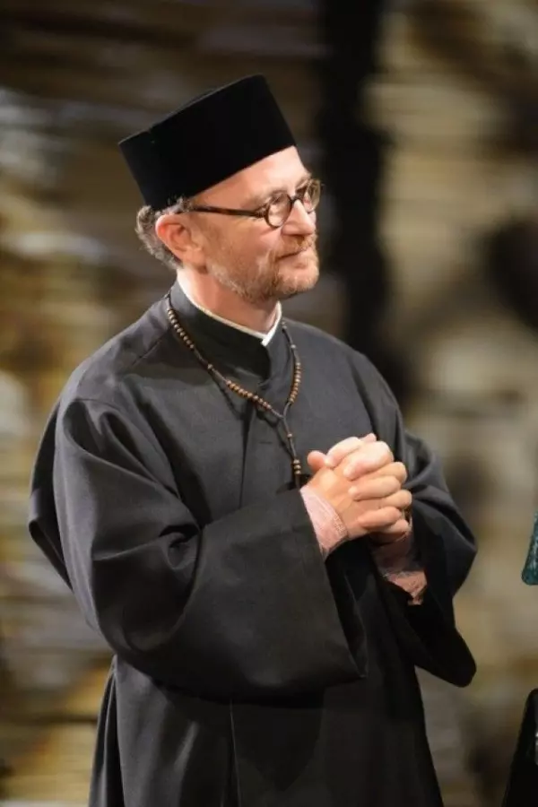 Ovidiu Cuncea preot