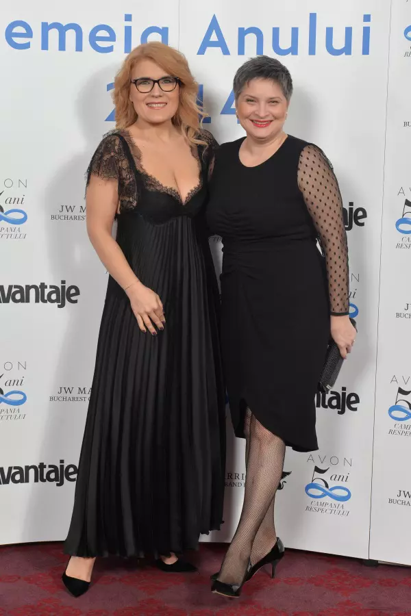 Liana Stanciu (prezentatoarea Galei) alaturi de Cristina Stanciulescu (Publisher Ringier)
