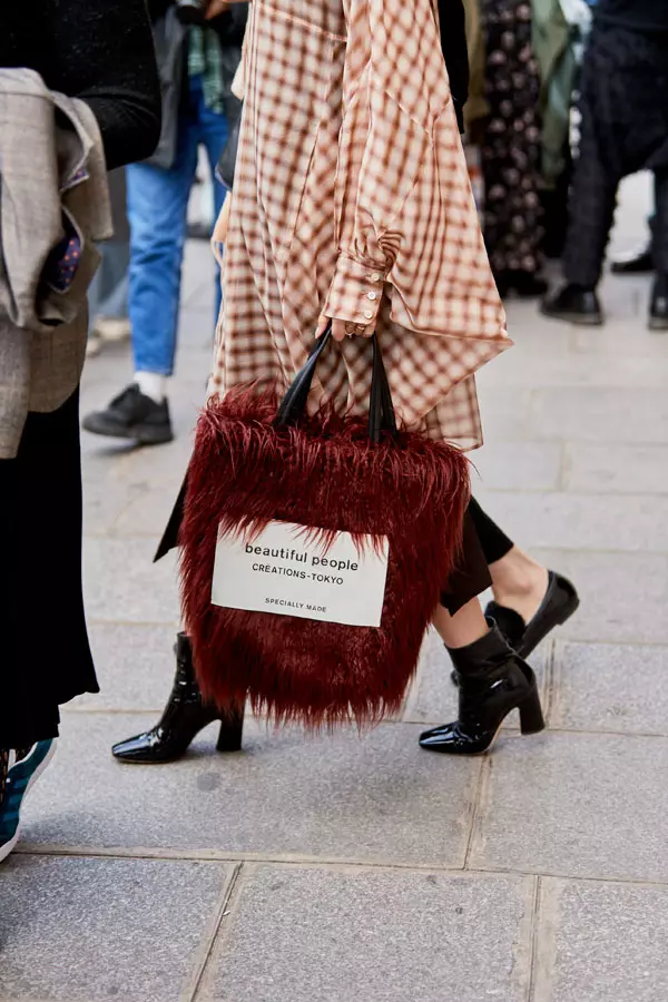 Geanta supradimensionată