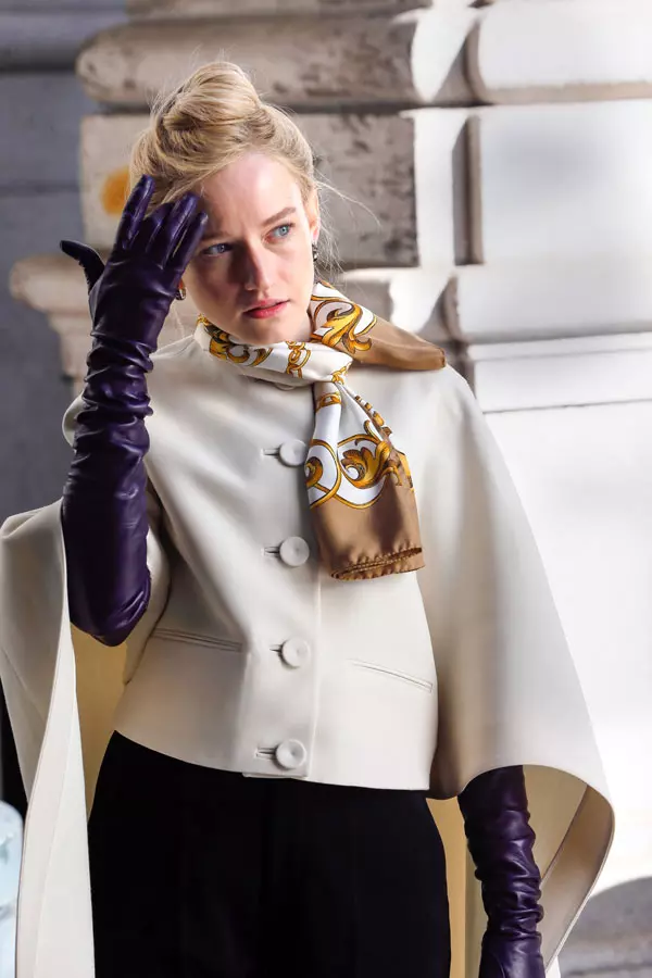 Inventing Anna