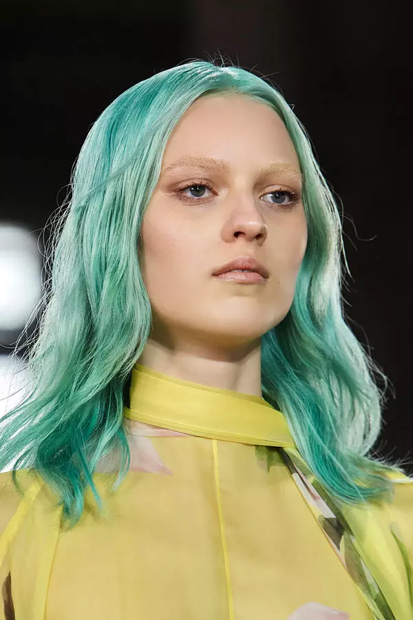 Culori atipice (Valentino)