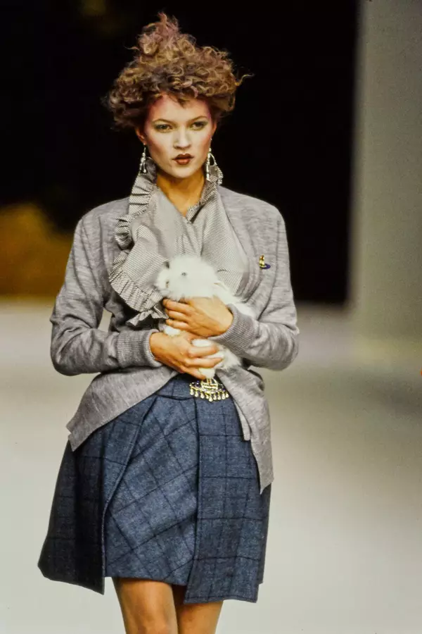 1. Kate Moss pentru Vivenne Westwood (FW1995)