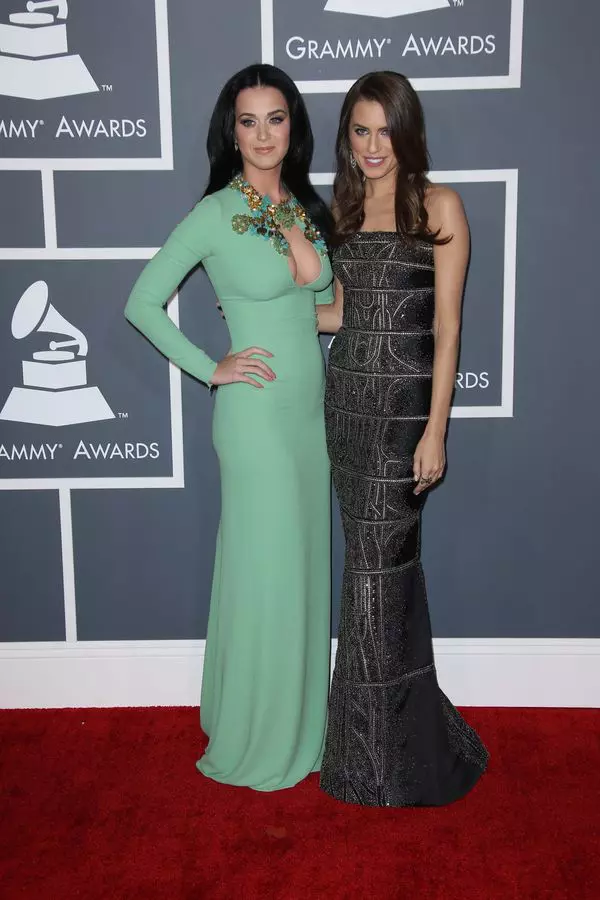 Katy Perry SI Allison Williams
