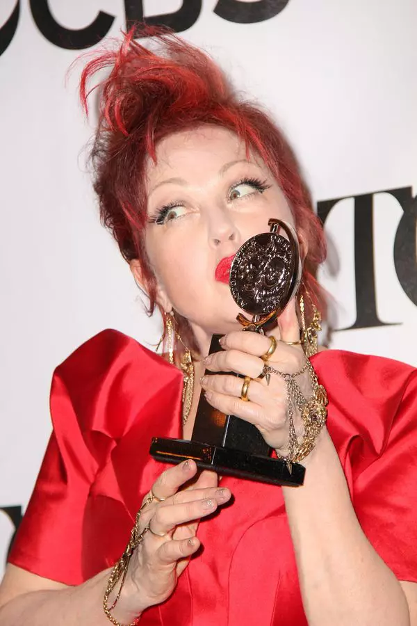  Cyndi Lauper