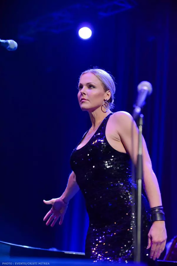 Concert Pink Martini